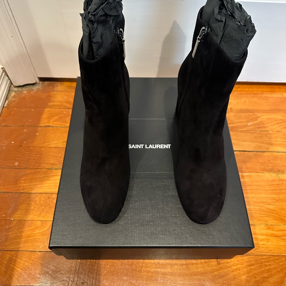 Saint Laurent Lou Boots